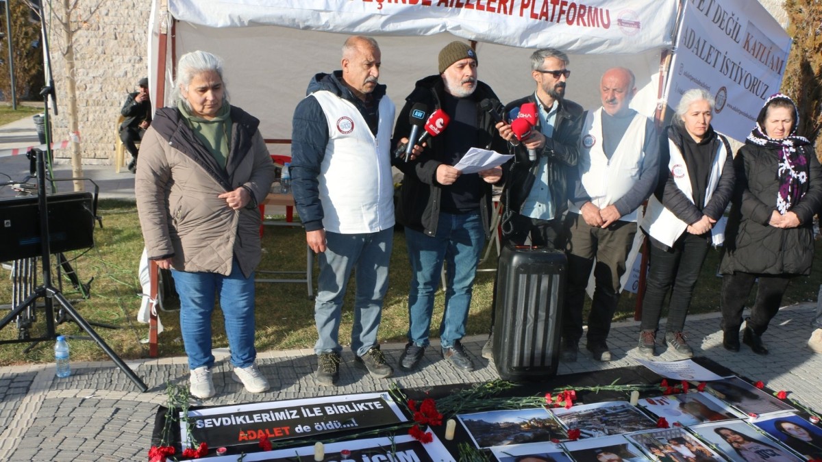 Adalet Peşinde Aileler Platformu’ndan ‘adalet’ çağrısı: ‘Hesap Sormak İçin Buradayız’  - Videolu Haber