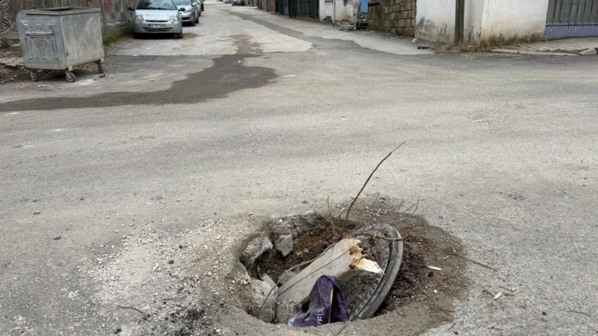 Adıyaman’da açık rögar kapağı tehlike saçıyor  - Videolu Haber