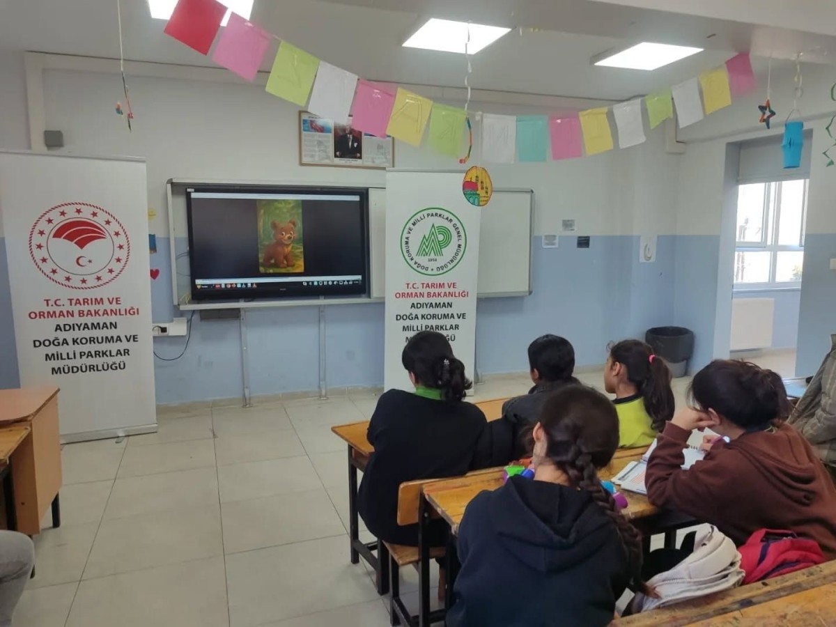 Adıyaman'da Doğa Koruma ve Milli Parklar Genel Müdürlüğü tarafından öğrencilere doğa eğitimi verildi