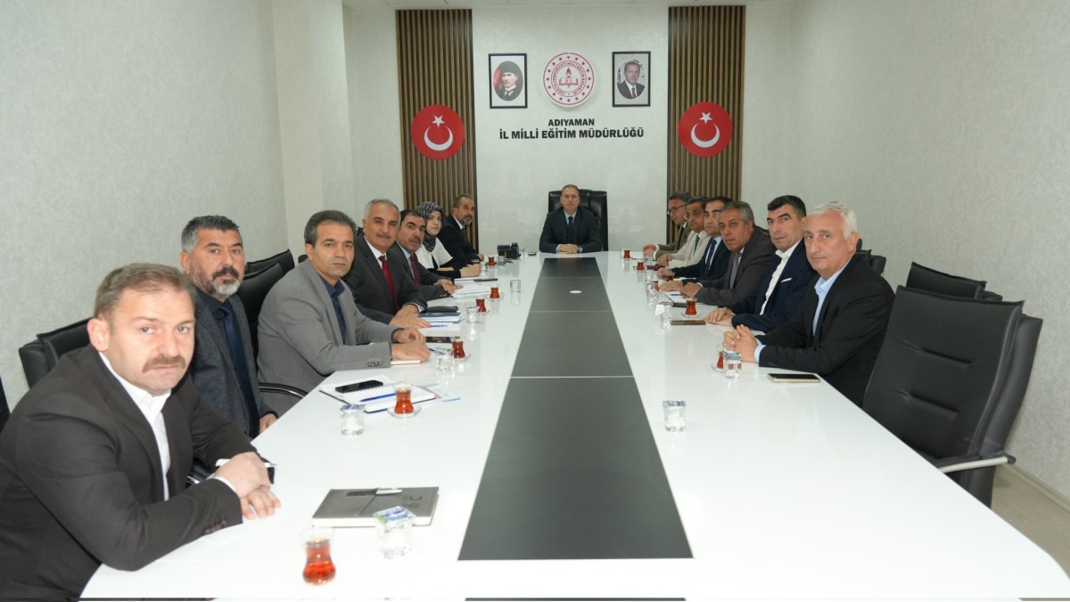 Adıyaman İl Milli Eğitim Müdürlüğü'nde haftalık değerlendirme toplantısı gerçekleştirildi