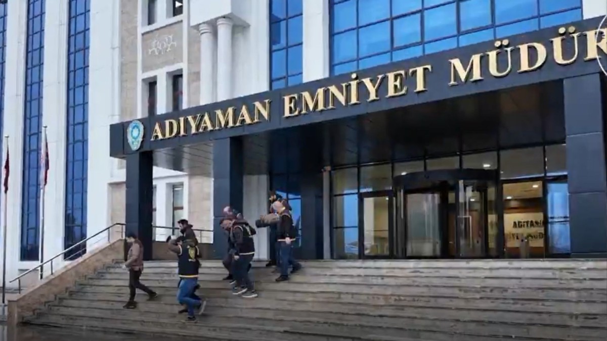 Adıyaman Kapcami Mahallesi’nde İşyerinden Hırsızlık: 3 Şüpheli Tutuklandı  - Videolu Haber