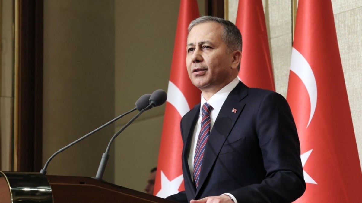 Bakan Yerlikaya: ‘Adıyaman’ın da aralarında bulunduğu 29 ilde FETÖ operasyonlarında 63 şüpheli yakalandı’  - Videolu Haber