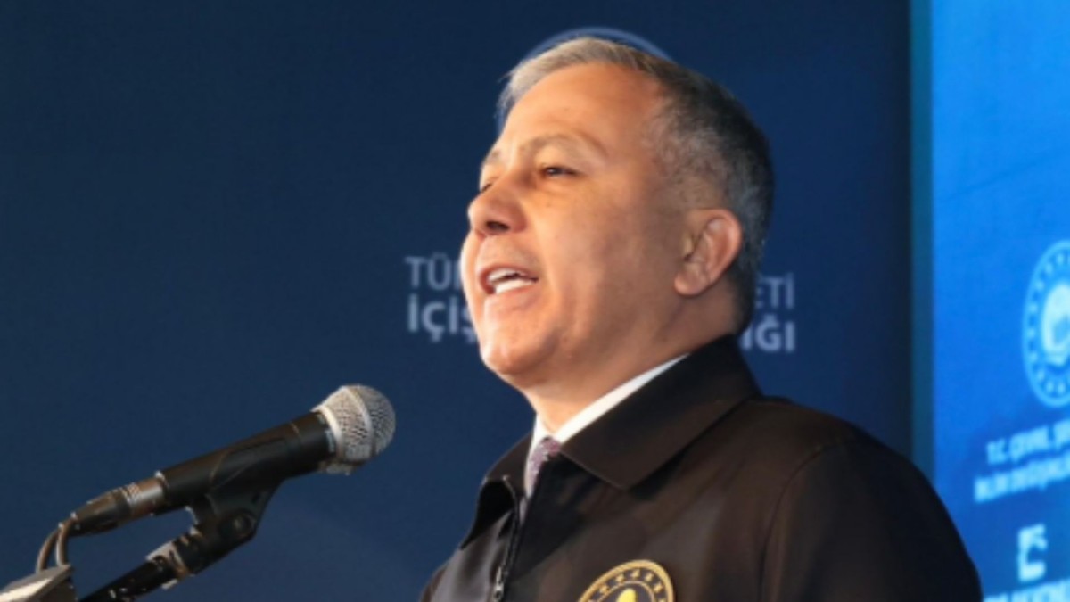 Bakan Yerlikaya duyurdu: ‘Avcılar’da ters yönde gidip saldıran sürücü yakalandı’