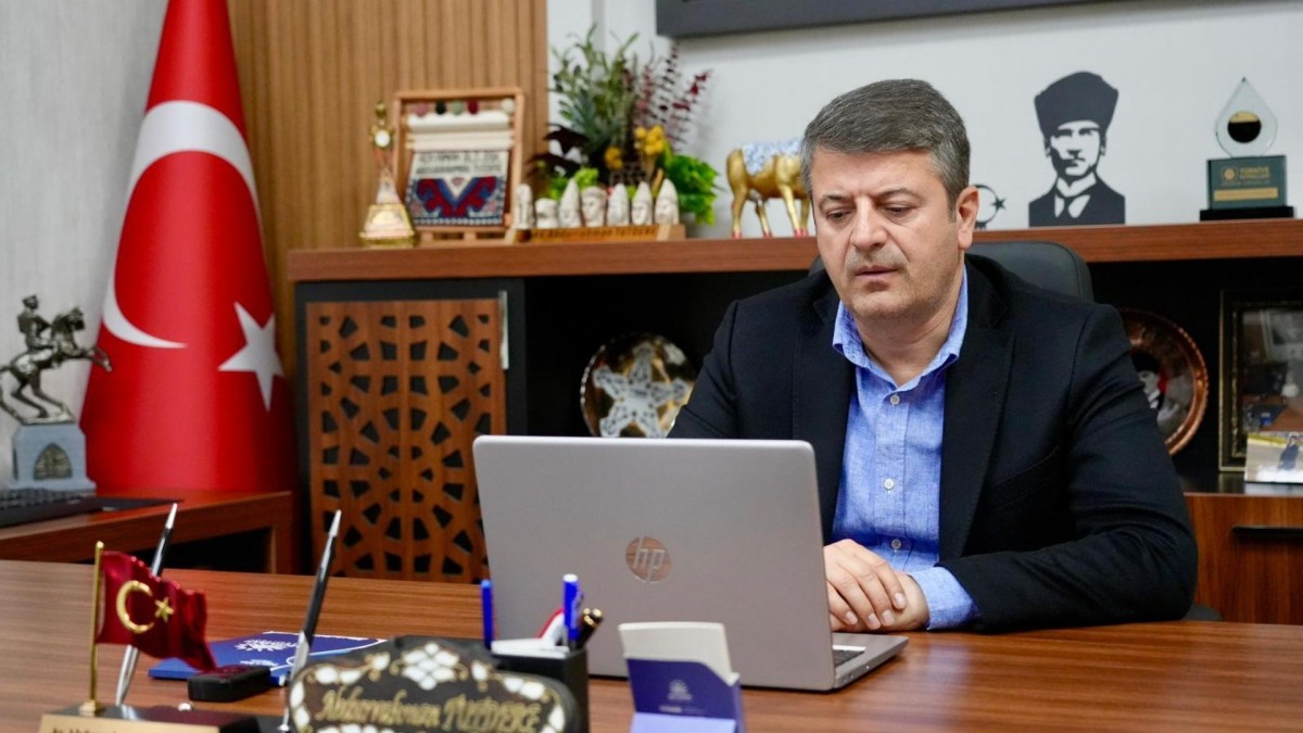Başkan Tutdere duyurdu: ‘6 Şubat hafızası ‘Deprem Şehitleri Dijital Albümü’ yaşatılacak’  - Videolu Haber