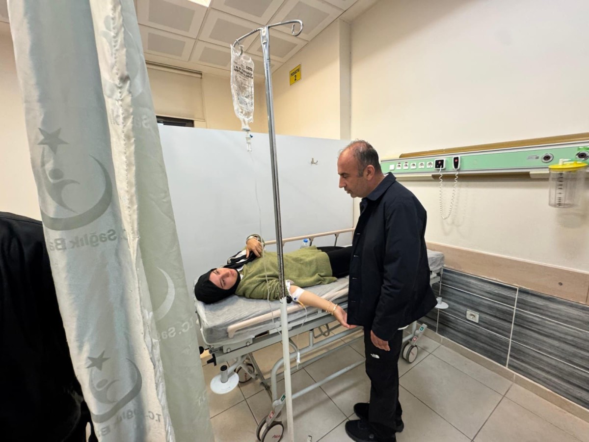 Besni'de KYK Yurdundaki 70 Öğrenci Yedikleri Yemekten Zehirlendi  - Videolu Haber