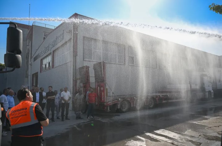 Bornova'da TOMA tipi tankerlerle örnek uygulama