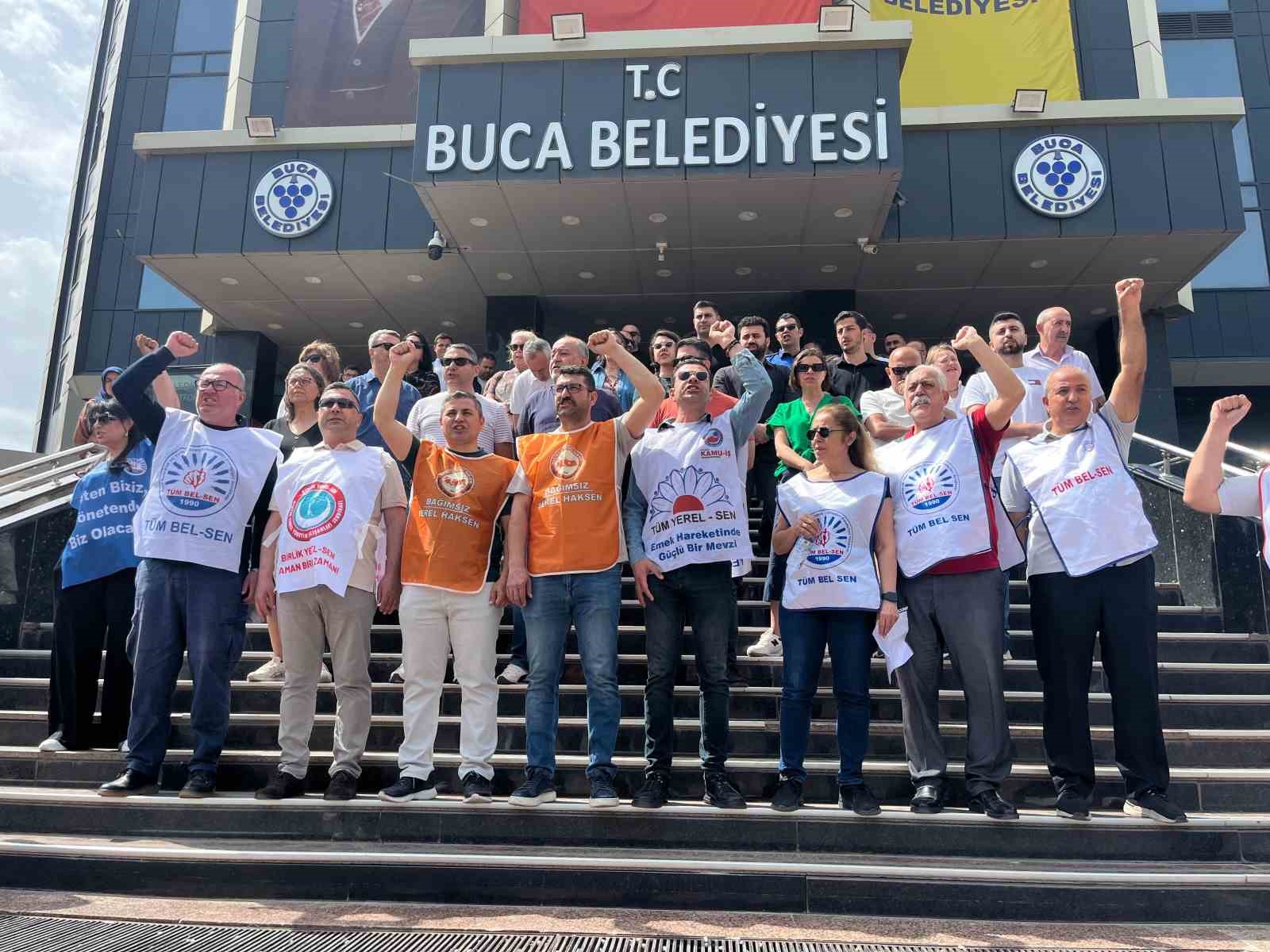 Buca Belediyesi’nde memurların eylemi sürüyor: Özgür Özel’e seslerini duyuracaklar