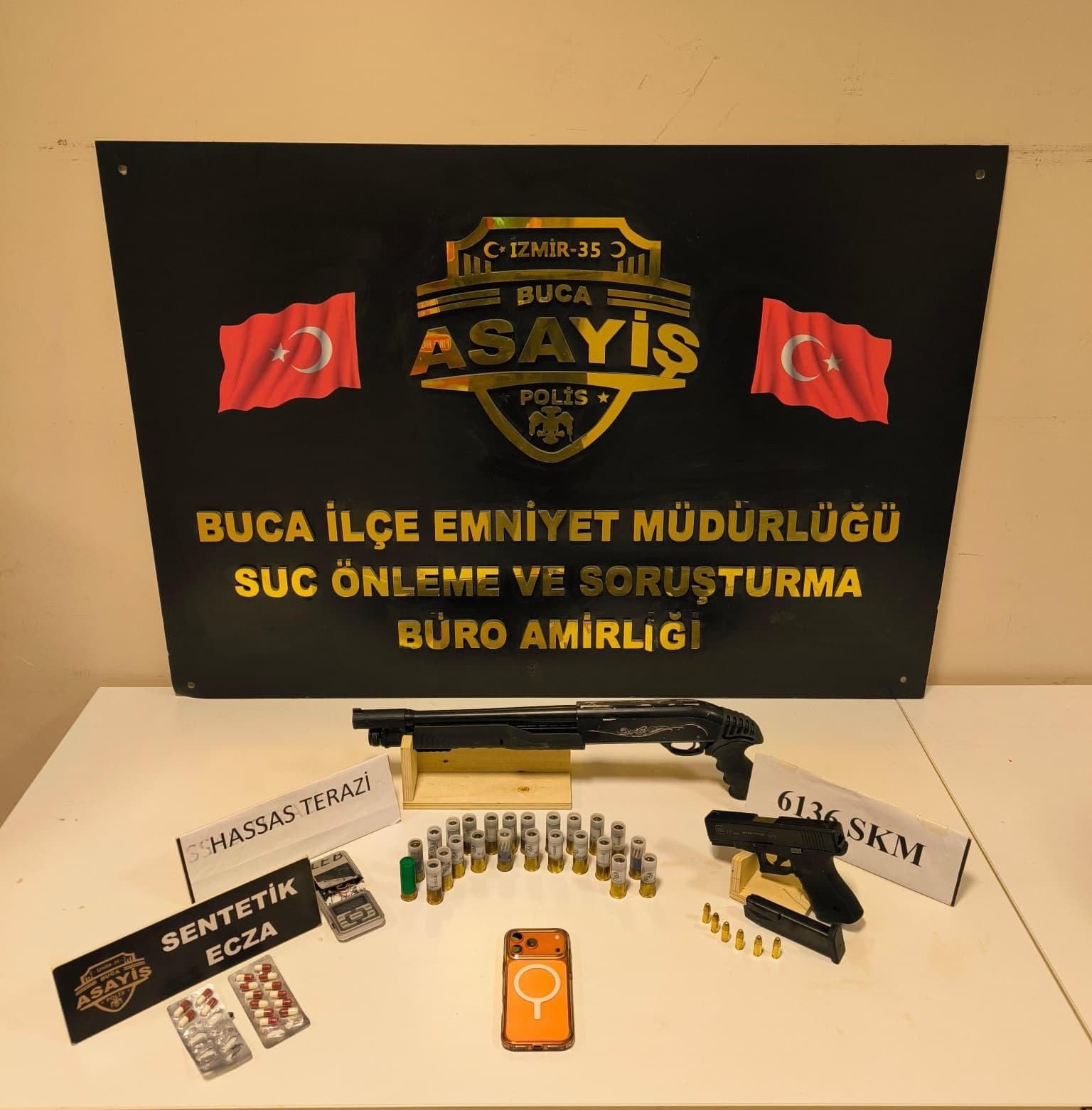 Buca’da silah operasyonu: 1 gözaltı