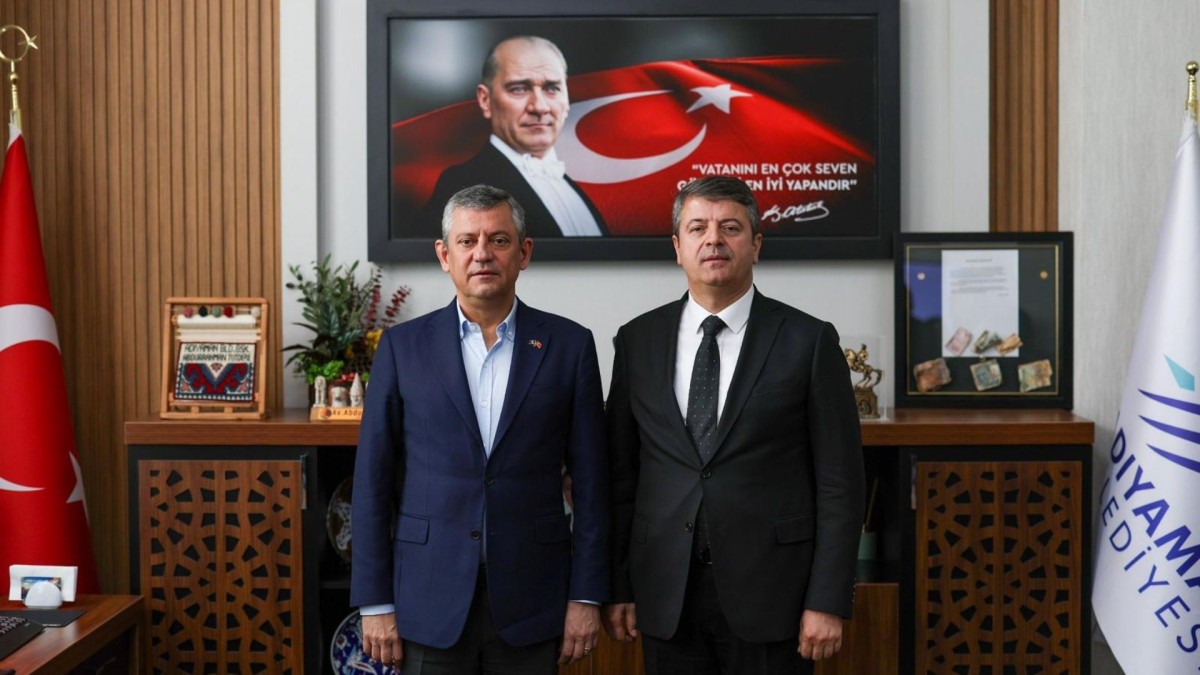 CHP Genel Başkanı Özgür Özel, Adıyaman Belediyesi’ni ziyaret etti  - Videolu Haber