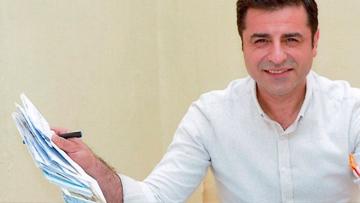 Demirtaş’a 'Cumhurbaşkanı'na hakaret' suçundan 1 yıl 5 ay 15 gün hapis