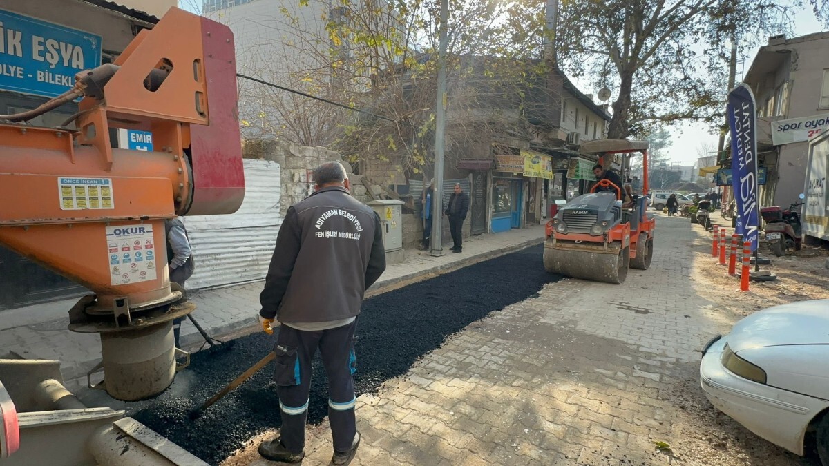 Eskisaray Mahallesi’nde asfalt yama ve yenileme çalışmaları başladı