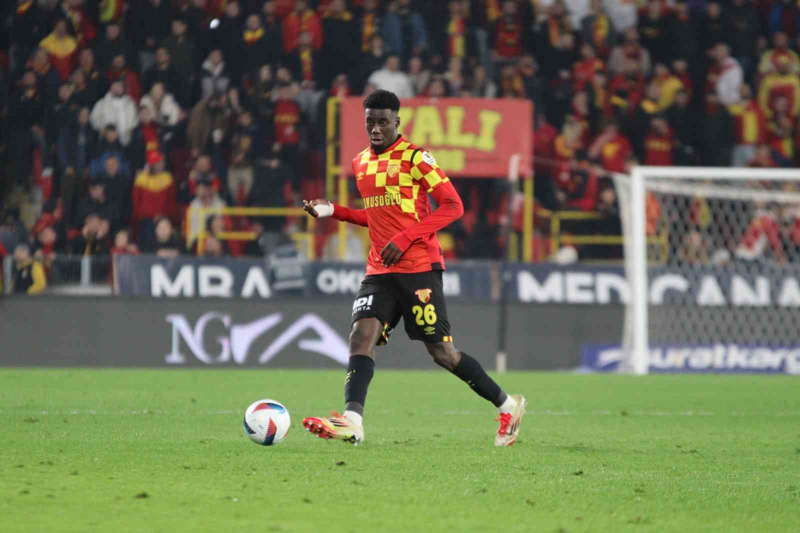 Göztepe’de sakatlığını atlatan Bokele takımla çalışmalara başladı