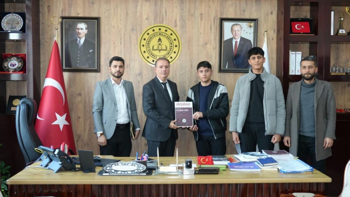 İnşirah Dergisi İl Milli Eğitim Müdürü Ali Tosun’a takdim edildi