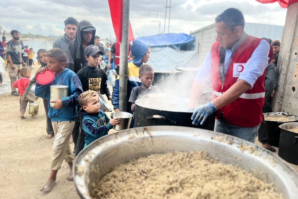 İyilik Gemisi Gazze’de: Günlük Sıcak Yemek Kapasitesi 35 Bin Oldu