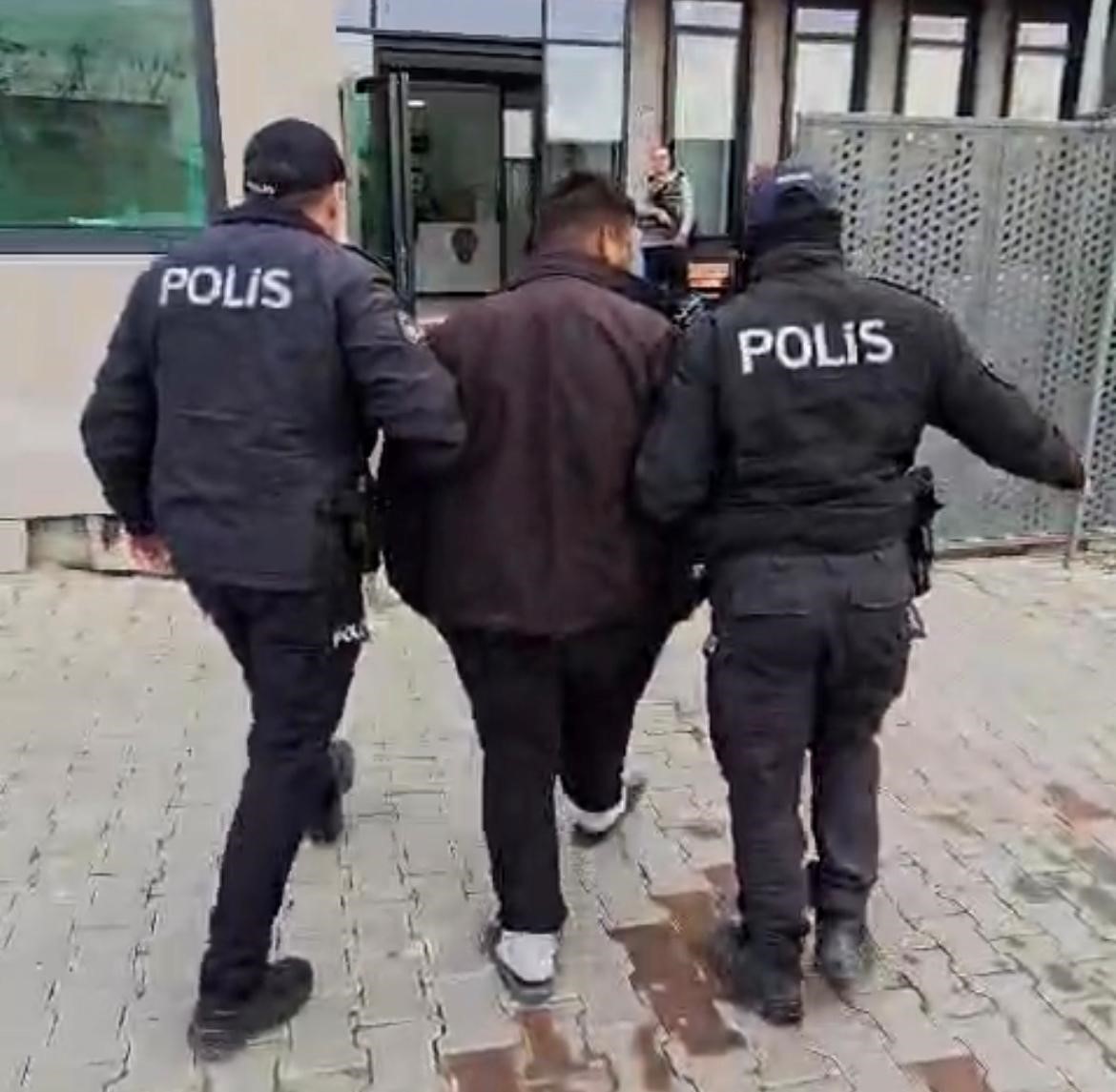 İzmir’de 52 yıl hapisle aranan hükümlü yakalandı