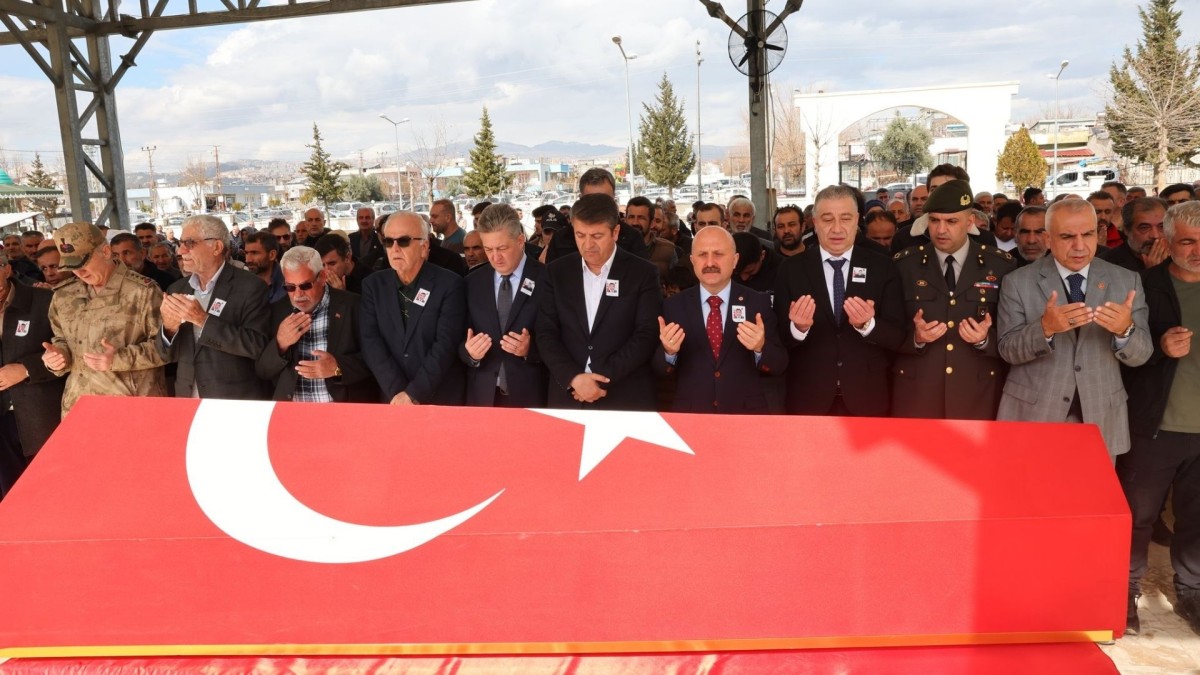 Jandarma Uzman Çavuş İsmail Karadağ Adıyaman’da son yolculuğuna uğurlandı