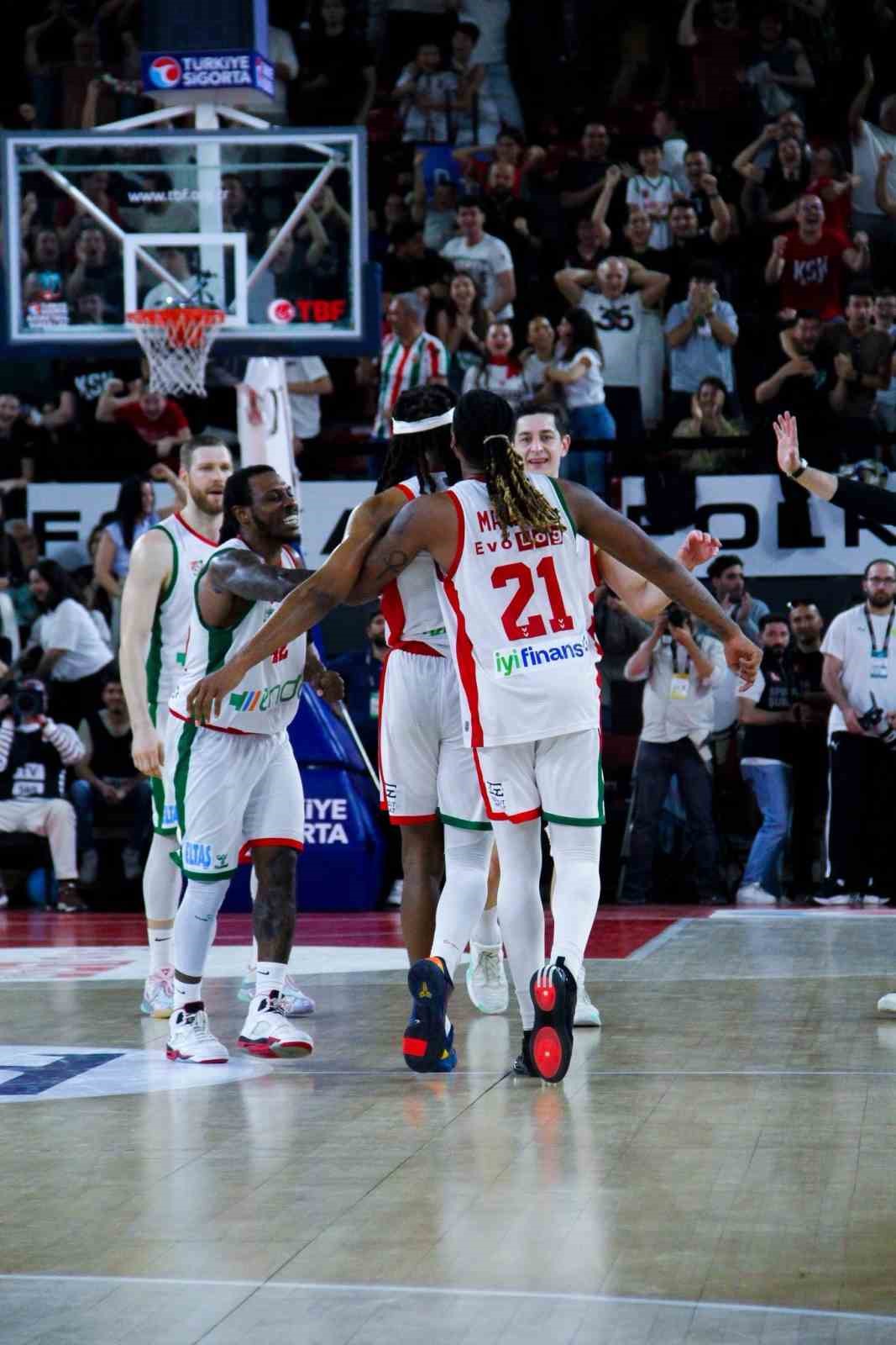 Karşıyaka Basketbol’un kümede kalması zorlaştı