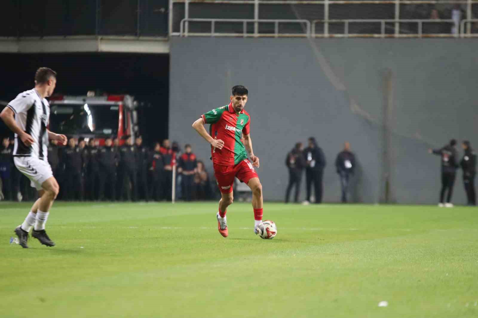 Karşıyaka’da Erhan Öztürk, 7 gollük katkıyla döndü