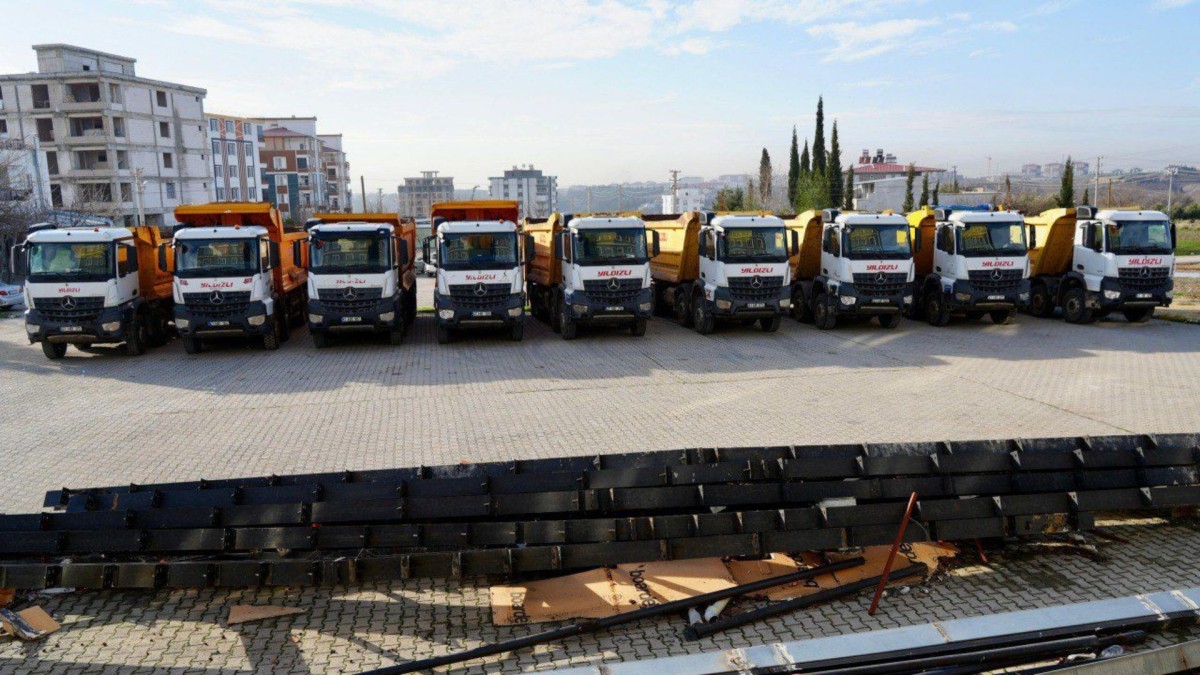Kocaeli’den Adıyaman’a 13 adet iş makinesi desteği  - Videolu Haber