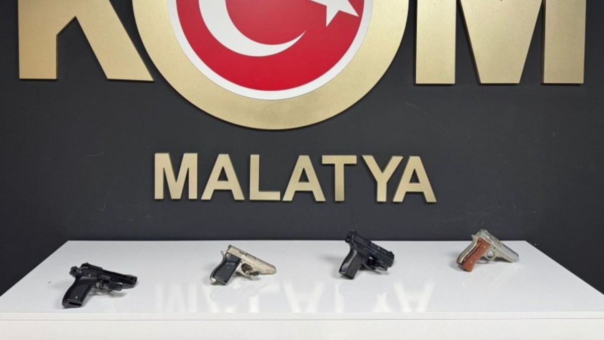 Malatya’da ruhsatsız silah operasyonu: 3 tabanca ele geçirildi