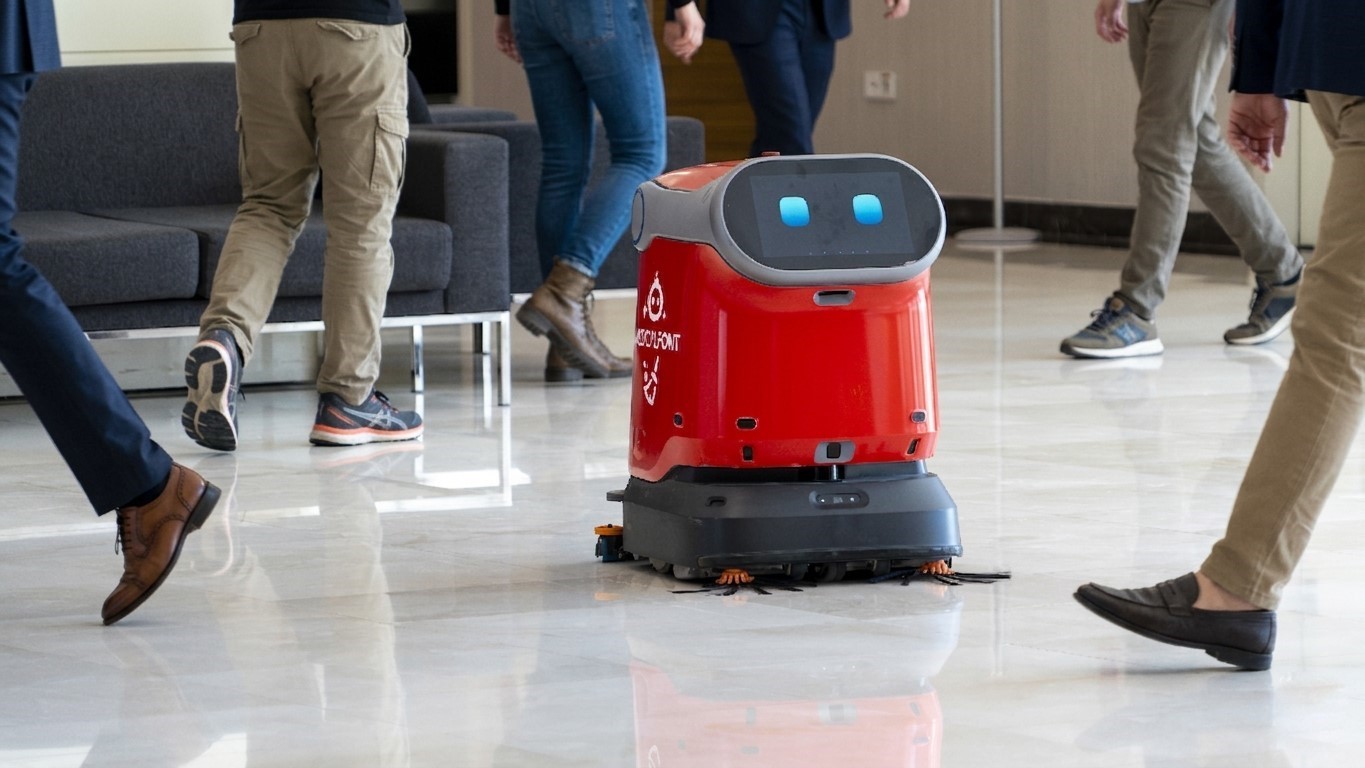 Medical Point’te robotlar iş başında