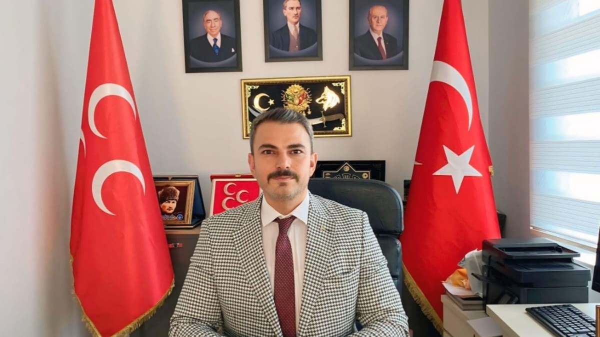 MHP Adıyaman İl Teşkilatında İstifa: MHP İl Başkanı Ali Önat Görevini Bıraktı