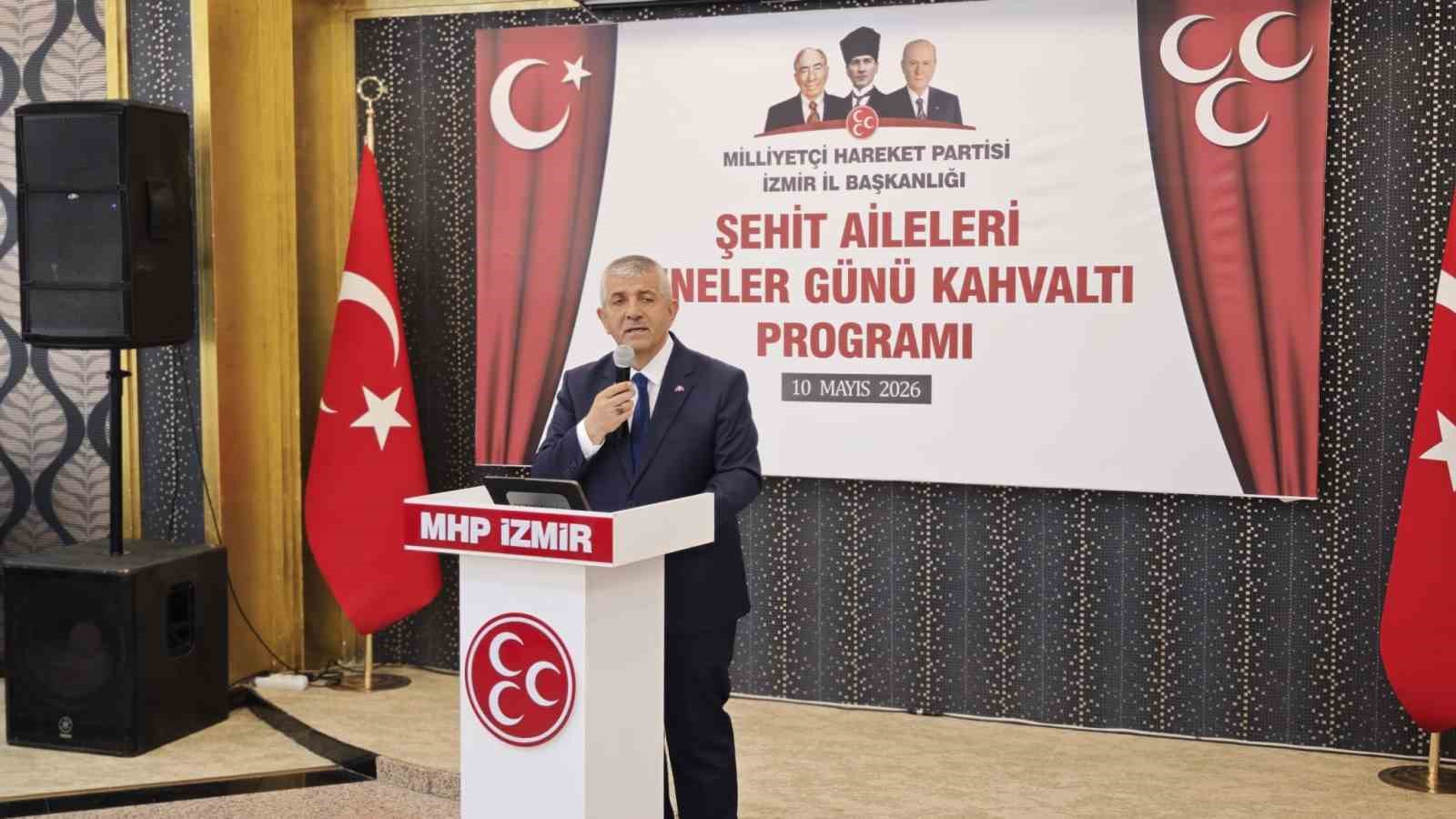 MHP İzmir İl Başkanlığı’ndan anlamlı Anneler Günü kutlaması