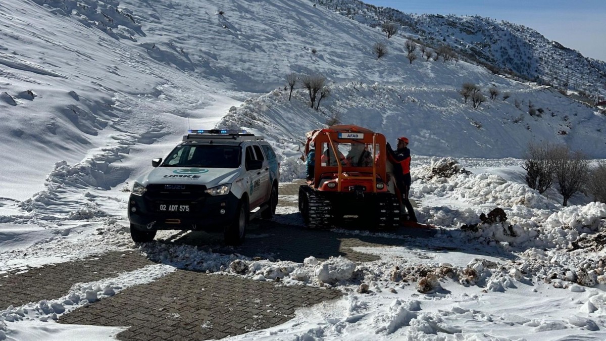Nemrut Dağı’nda Rahatsızlanan Güvenlik Görevlisi UMKE Tarafından Kurtarıldı  - Videolu Haber