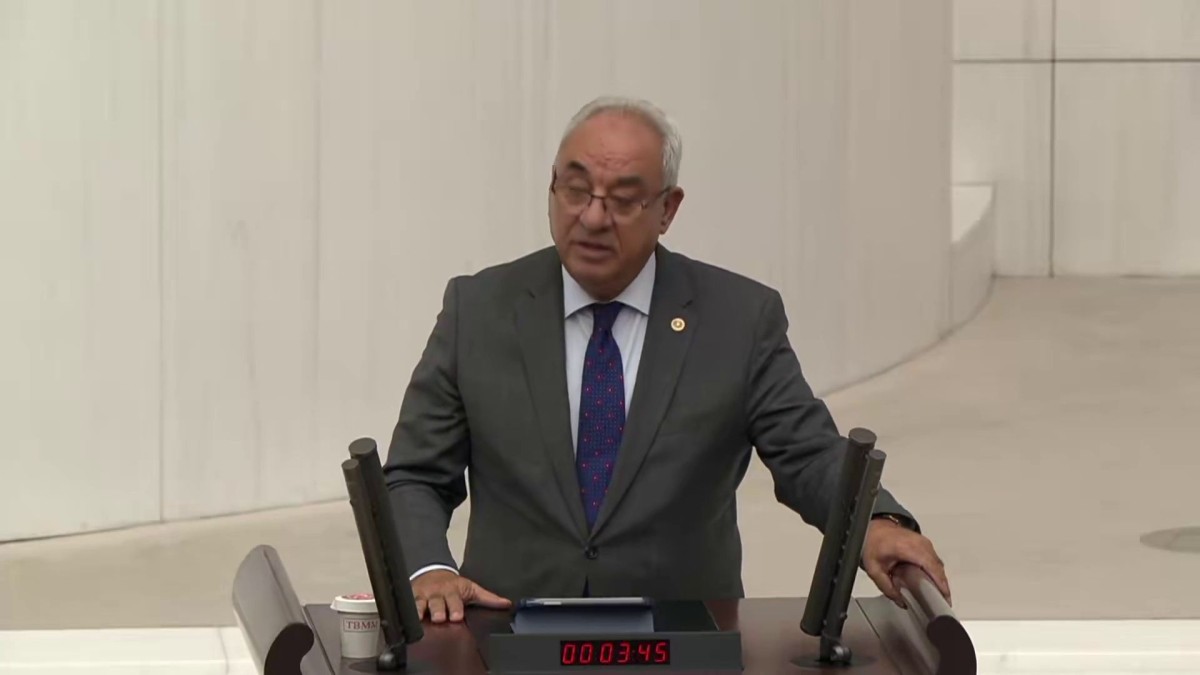 Önder Aksakal: Libya Genelkurmay Başkanı ve heyeti için başsağlığı diledi