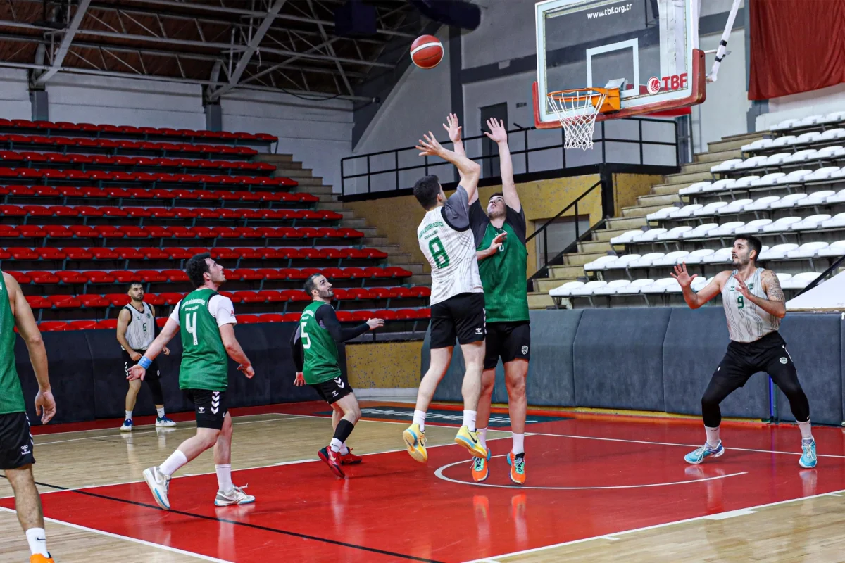 Sakarya’da Basketbol Zirve Mücadelesi: Keçiören’i Konuk Ediyor