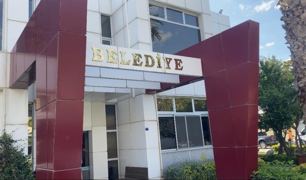 Seferihisar Belediye Başkanı İsmail Yetişkin tutuklandı