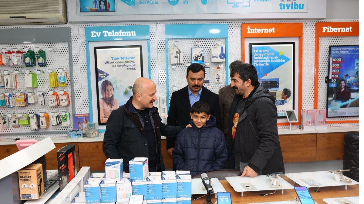 Vali Dr. Osman Varol Kahta’da taziye ve esnaf ziyaretlerinde bulundu